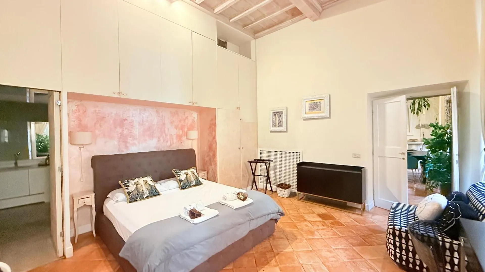 Luxury Piazza Navona Escape 11 Apartment Rome